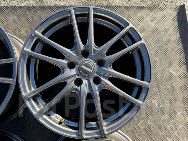 Hot Stuff Waren. 7.0x17", 5x114.3, ET38, �� 73���. ����