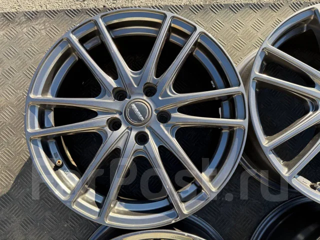 Hot Stuff Waren. 7.0x17", 5x114.3, ET38, �� 73���. ����
