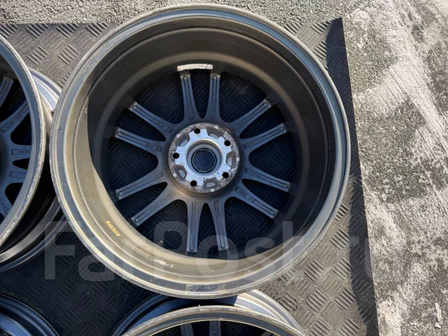 Hot Stuff Waren. 7.0x17", 5x114.3, ET38, �� 73���. ����