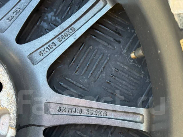 Hot Stuff Waren. 7.0x17", 5x114.3, ET38, �� 73���. ����