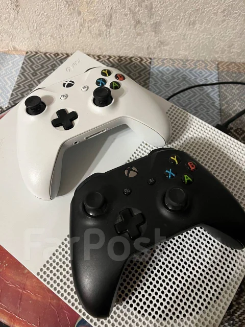 Microsoft Xbox One S ����