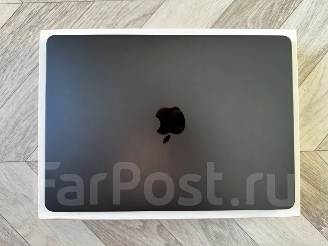 Apple MacBook Air 13 2022 MLY43. 13.6", 3,5����, ��� 8 ��, ���� 512���, WiFi: 1, Bluetooth: 1, ����������� �� 12��. ����