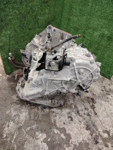 ���� Toyota Avensis ZRT272 3014020030 ����