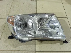 ���� ������ Toyota Land Cruiser 200 2011 81130-60C82 ����