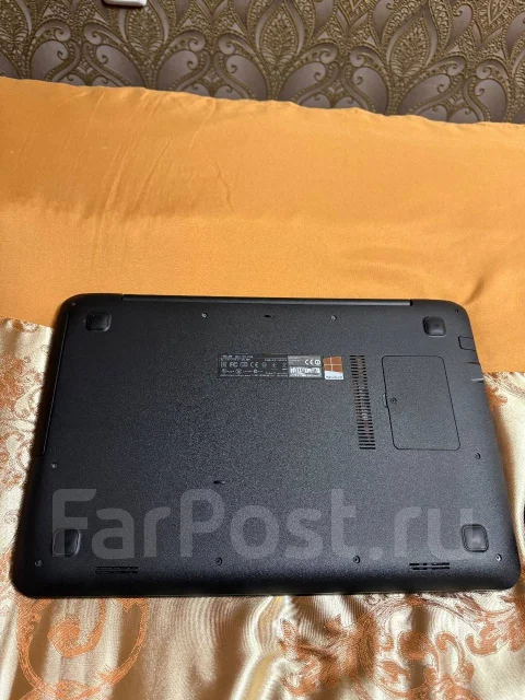 Asus X555L. 15.6", 1,7����, ��� 4 ��, ���� 500���, WiFi: 1, Bluetooth: 1, ����������� �� 1��. ����