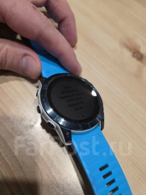 Garmin Fenix 7X. GPS, NFC, SIM-�����, IP67 ����