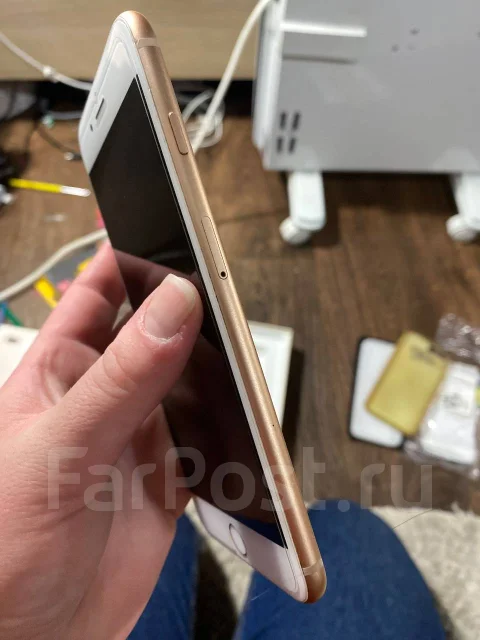 Apple iPhone 8 Plus. �/�, 256 ��, �������, 4G LTE ����