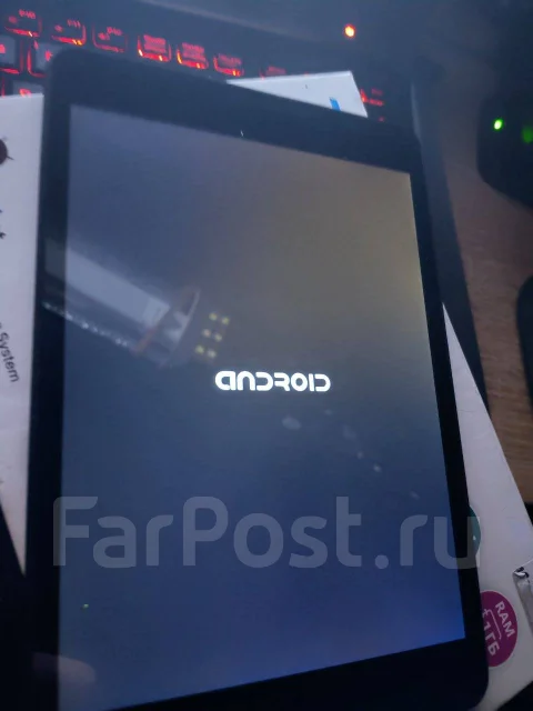 TurboPad 704. ������ �� 8 �� ����