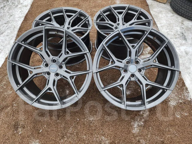 Vossen HF-5. 10.0/12.0x22", 5x112, ET20/22, �� 66,6���. ����