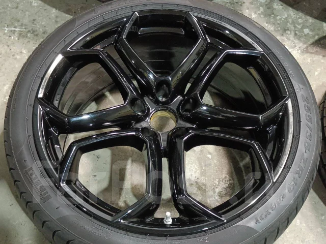 Lamborghini. 9.0/12.0x20", ET32/56 ����