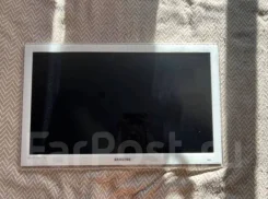 Samsung. LCD (��) ����