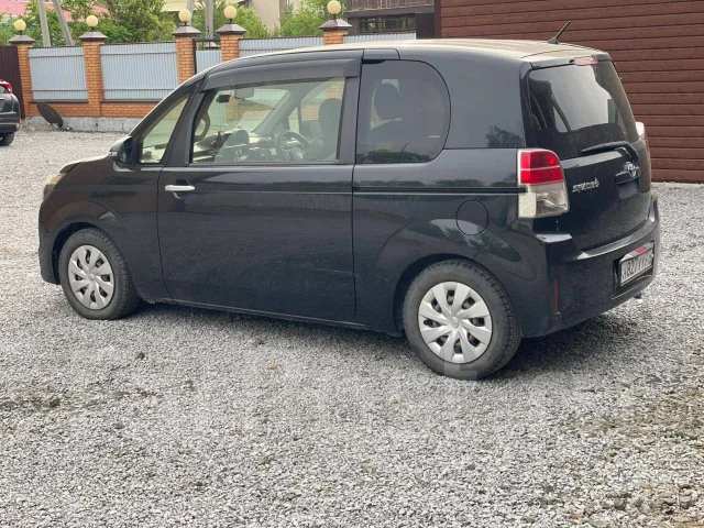 Toyota Spade. �������, 4wd, 0.1 (109��.�.), ������ ����