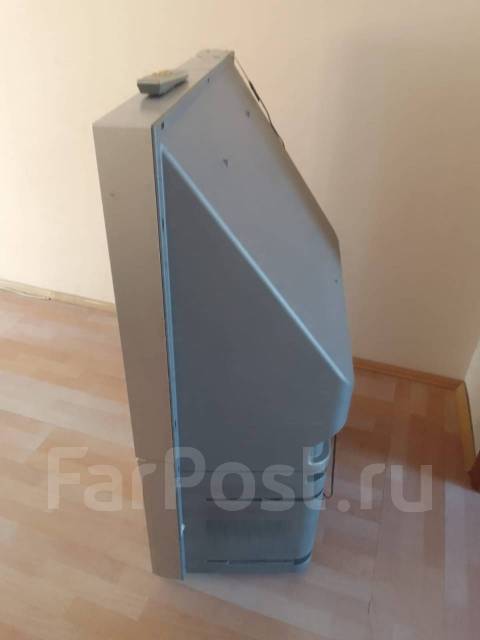 TCL. LCD (��) ����