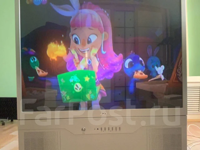 TCL. LCD (��) ����