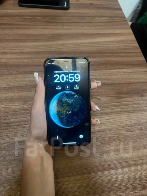Apple iPhone Xr. �/�, 64 ��, ������, 4G LTE ����