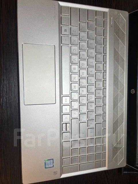 HP Pavilion 15-cs0016ur. 15", 1,6����, ��� 8 ��, ���� 1 128���, WiFi: 1, Bluetooth: 1 ����