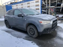 Mitsubishi ASX ����