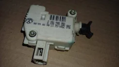 ��������� ����� ��������� volkswagen bora 3b5827061b ����