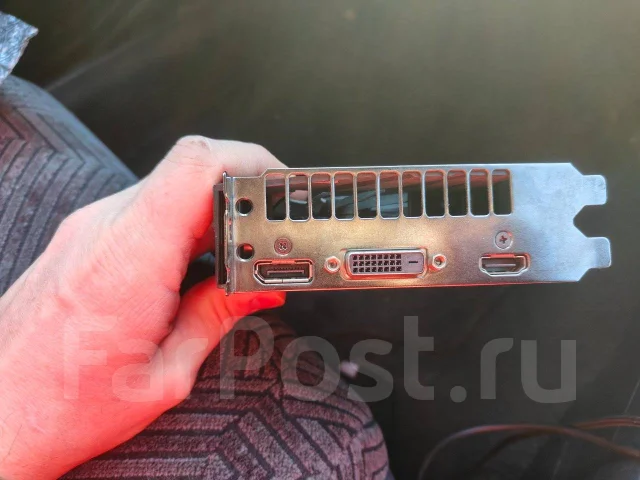 GeForce GTX 1060 ����