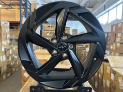 Kia. 7.5x18", 5x114.3, ET48, �� 67,1���. ����
