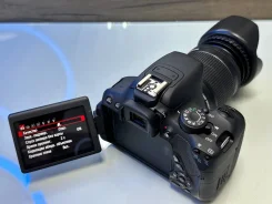 Canon EOS 700D Kit ����