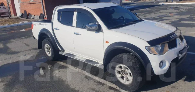 Mitsubishi L200. ��������, 4wd, 2.5 (99��.�.), ������, 230 000����. �� ����
