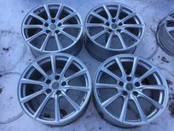 Bridgestone. 8.0x18", 5x114.3, ET45, �� 60,1���. ����