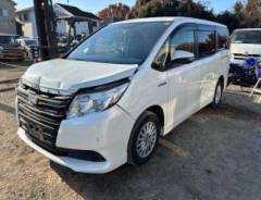 Toyota Noah. ZWR80, 2ZRFXE ����