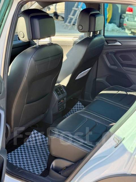 Volkswagen Tiguan. �������, 4wd, 2.0 (180��.�.), ������, 79 234����. �� ����