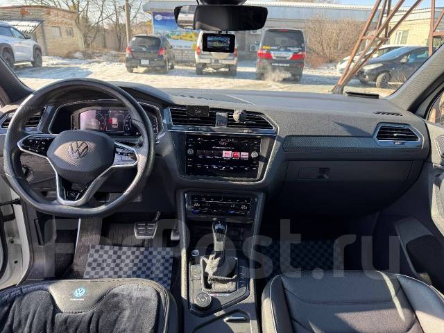 Volkswagen Tiguan. �������, 4wd, 2.0 (180��.�.), ������, 79 234����. �� ����