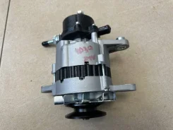 ��������� Mitsubishi ME017560 4DR7 ME017560 ����