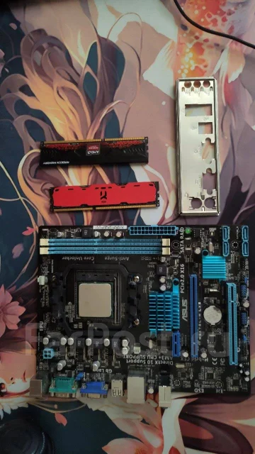 Socket AM3+ ����