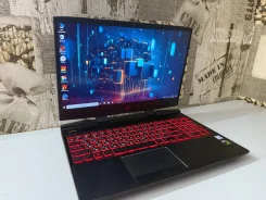 HP Omen. 15.6", 3,4����, ��� 16 ��, ���� 512���, WiFi: 1, Bluetooth: 1, ����������� �� 2��. ����