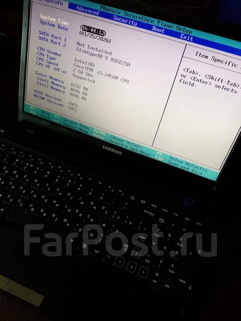 Samsung 300V5A. 15.6", 2,5����, ��� 8 ��, ���� 1���, WiFi: 1, Bluetooth: 1, ����������� �� 1��. ����