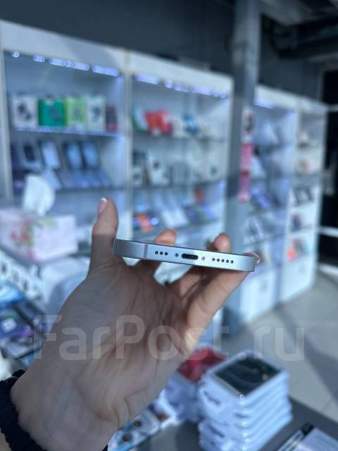 Apple iPhone 13. �/�, 128 ��, ����� ����