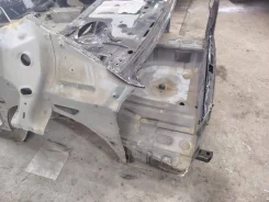 Subaru Legacy B4. HZ, 2LITRA ����