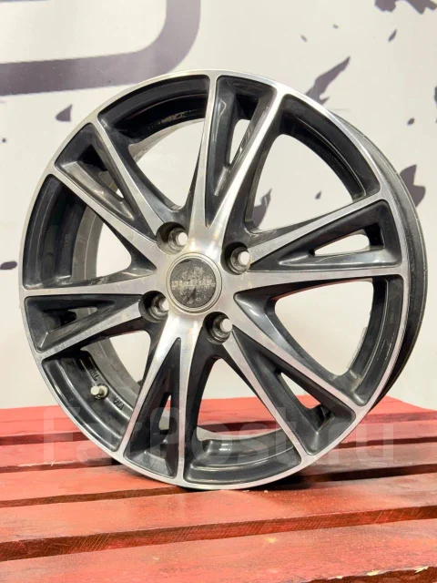 Hot Stuff Laffite. 4.5x15", 4x100, ET43, �� 67,1���. ����