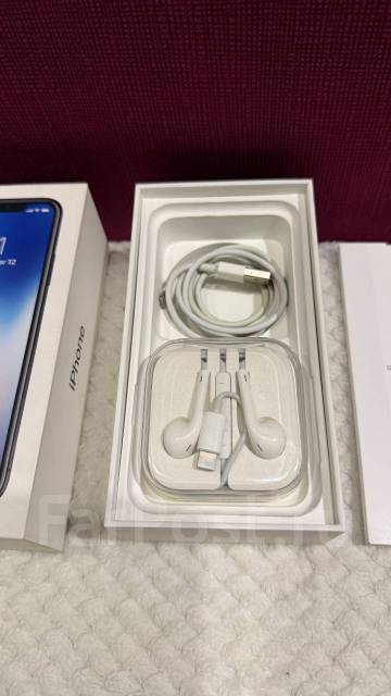 Apple iPhone X. �/�, 256 ��, �����, 3G, 4G LTE ����
