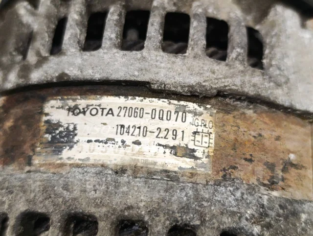��������� Toyota Corolla E15 2006-2013 270600Q070 ����