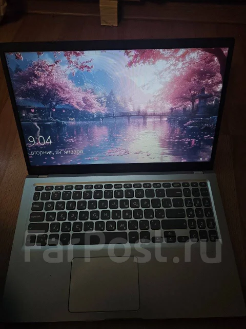 Asus R565MA. 15.6", ��� 8 ��, WiFi: 1, Bluetooth: 1 ����