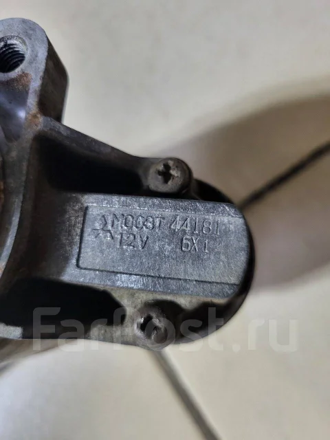 ������� Mitsubishi Carisma 1997 �. � MD321445 ����