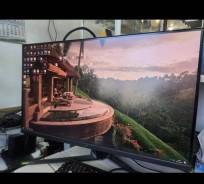 Asus. 32", ���������� �� (LCD, LED, QLED) ����