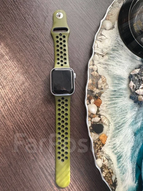 Apple Watch Series 4. GPS, IP67, IP68 ����
