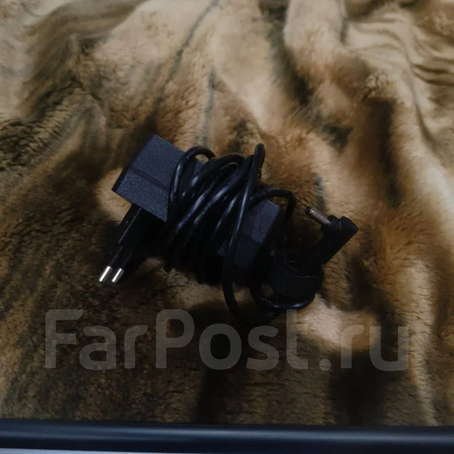 DEXP. 14.1", 2����, ��� 8 ��, ���� 256���, WiFi: 1, Bluetooth: 1, ����������� �� 5��. ����