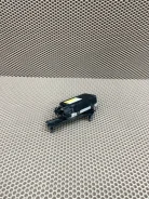 ���� ���������� ��������� ������� Toyota Tundra 8957034010 ����