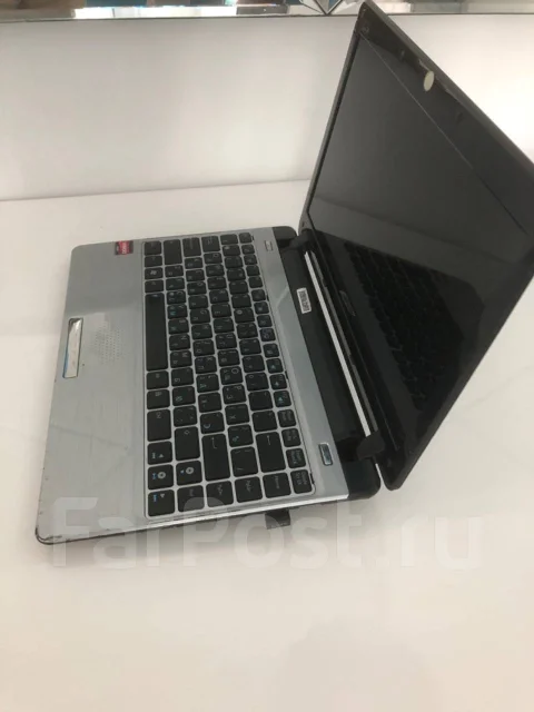 Asus Eee PC 1201T. 12.1", 1,6����, ��� 2048 ��, ���� 250���, WiFi: 1, ����������� �� 1��. ����
