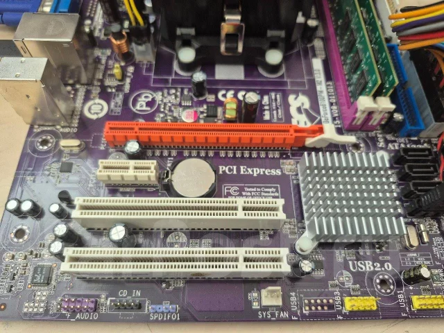 Socket AM2 ����