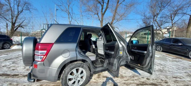 Suzuki Escudo. �������, 4wd, 2.4 (166 122��.�.), ������, 101 272����. �� ����