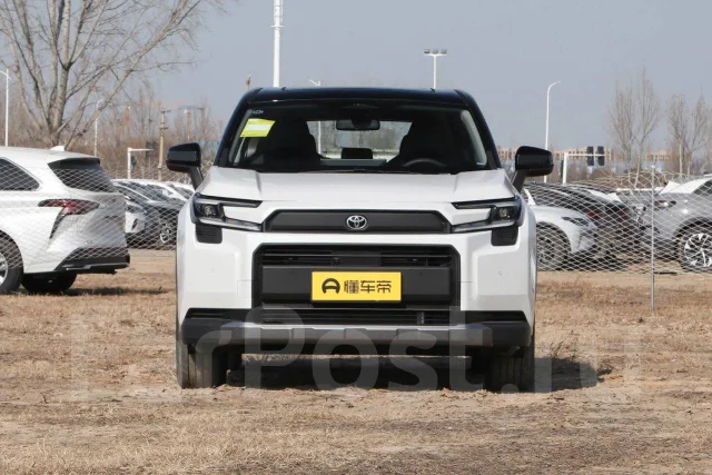 Toyota RAV4. ��������, 4wd, 2.0 (171��.�.), ������, 1����. ��, �/�. ��� ����� �� ������������ ����