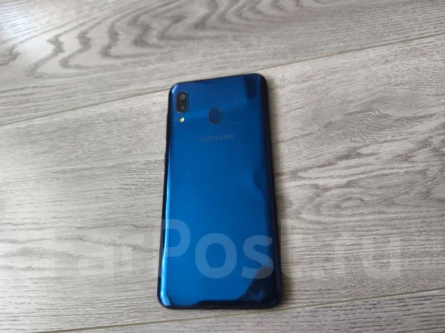 Samsung Galaxy A20. �/�, 32 ��, ����� ����